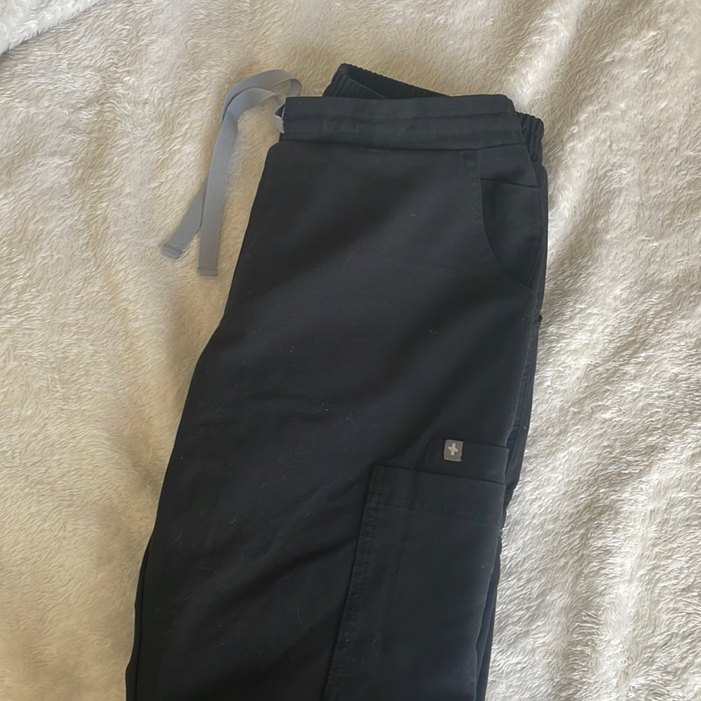 Figs- Black Yola Bottoms S